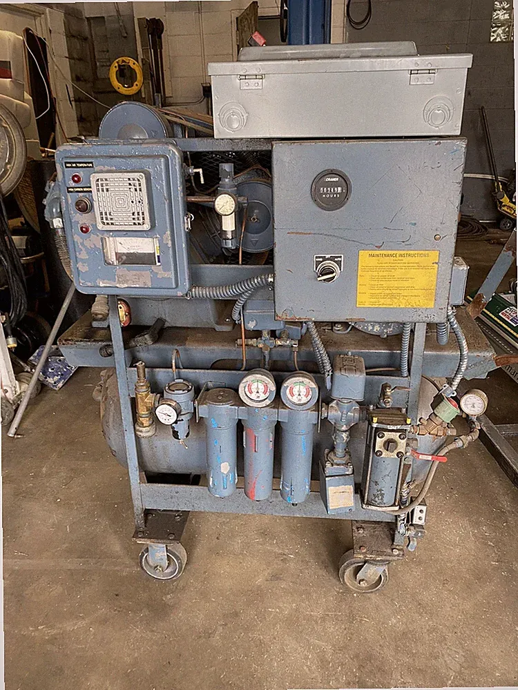 Air Compressor. Breathable Air. Three Phase, 40 Cfm. Tested. Runs Properly.