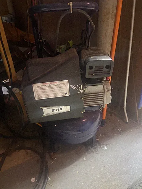 central pneumatic air compressor 115v 2HP